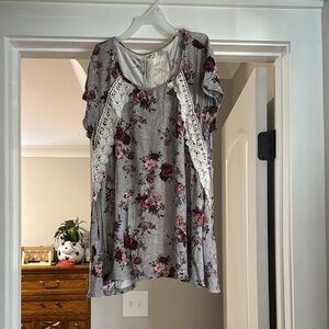Jolt Gray Floral Blouse with Lace Detail